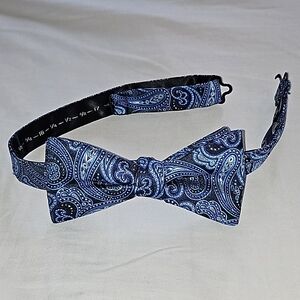 Stafford Mens Paisley Adjustable Bow Tie Blue/Black/Silver